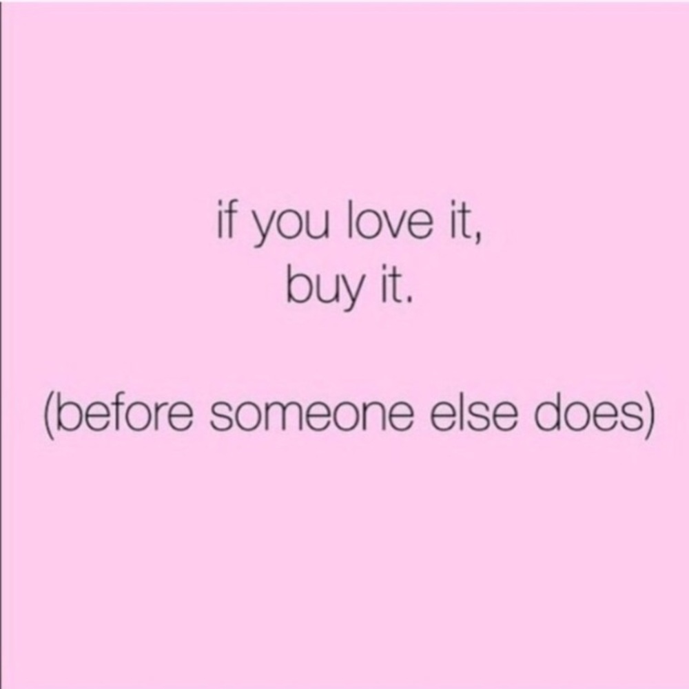 Hope you enjoy looking through my closet 😃